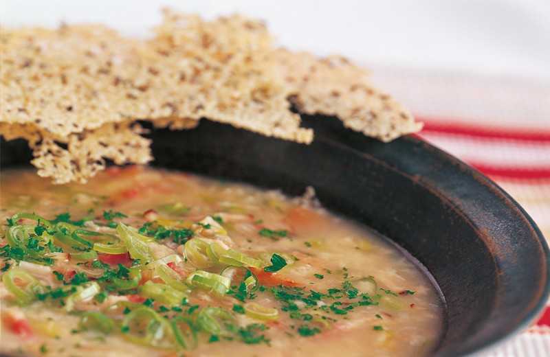 Vorarlberger Brotsuppe mit Speck und Lauch - Mohrenbräu